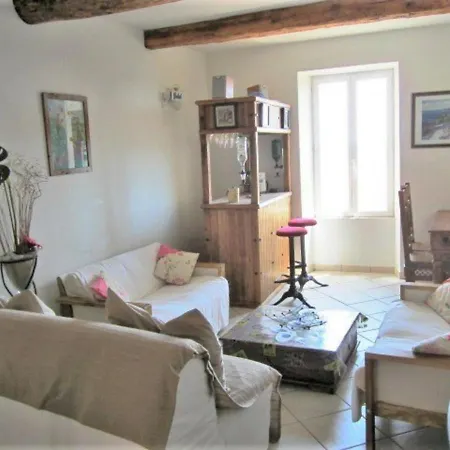Bormes-les-mimosas, 3 Pieces, 4 Personnes - Fr-1-251-75 *